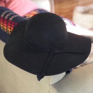 Black Floppy Hat